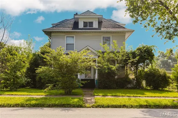 511 South Washington, Mcleansboro, IL 62859