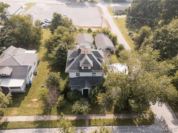 511 South Washington, Mcleansboro, IL 62859