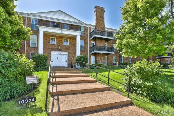 10374 Chimney Rock DR #2, St Louis, MO 63146