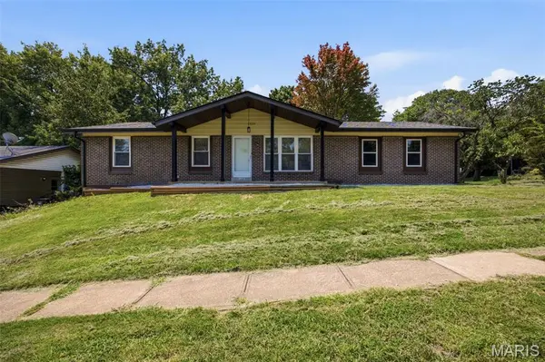 1320 Fenton Hills RD, Fenton, MO 63026