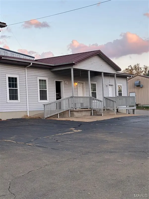 150 N Hall ST, Potosi, MO 63664