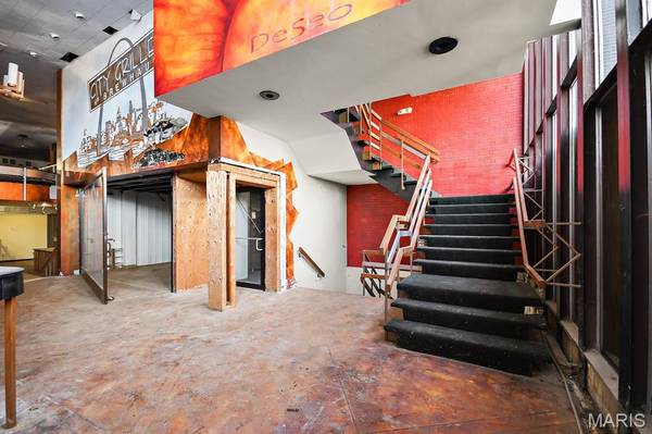 3914 Lindell BLVD, St Louis, MO 63108