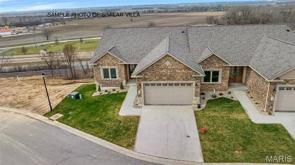 2411 Sunset Ridge DR, Columbia, IL 62236