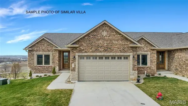 2411 Sunset Ridge DR, Columbia, IL 62236