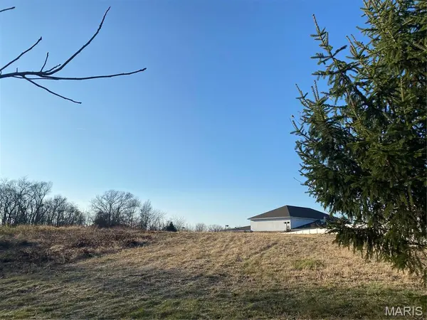 6324 Telegraph RD, St Louis, MO 63129