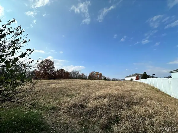 6324 Telegraph RD, St Louis, MO 63129