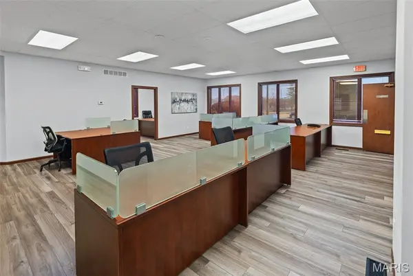 16 Bronze Pointe BLVD, Swansea, IL 62226