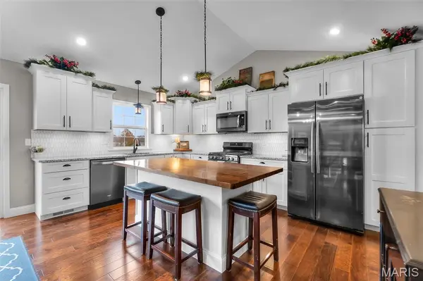 2864 Clear Spring PL, Jackson, MO 63755