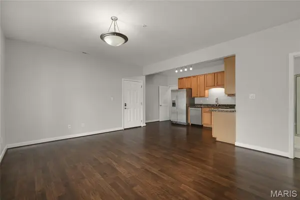 895 Forest AVE #103, Valley Park, MO 63088