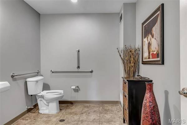 920 1st Capitol DR, St Charles, MO 63301