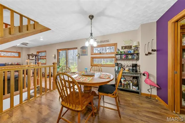 1835 Rock Springs RD, Wright City, MO 63390