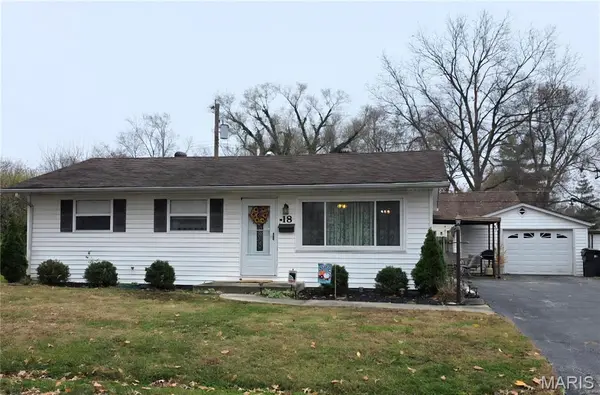 18 Jennine DR, Belleville, IL 62226