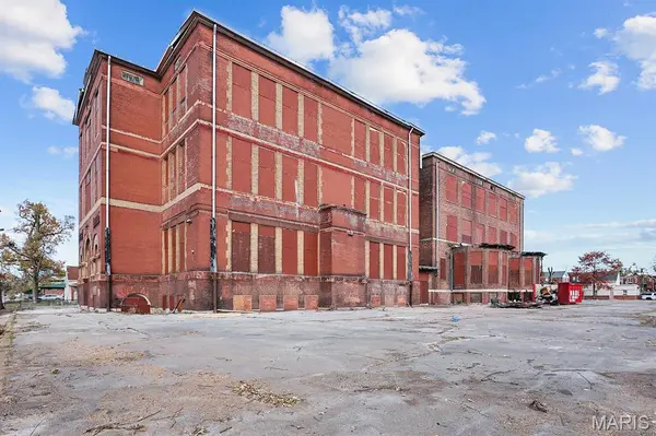 4224 Fair AVE, St Louis, MO 63115
