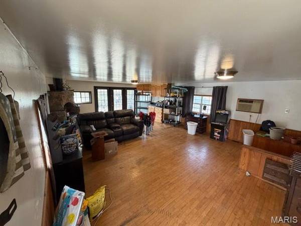 8651 County Road 3440, Mountain View, MO 65548