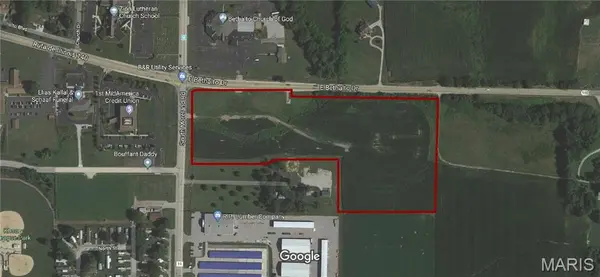 705 S Moreland, Bethalto, IL 62010