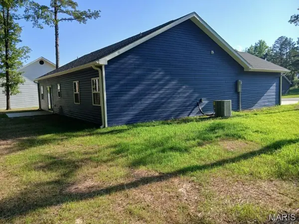 233 Ruth Harris LN, Poplar Bluff, MO 63901