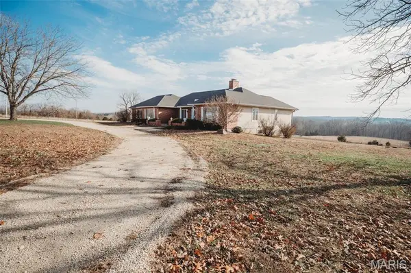 4738 Gorrell RD, Bland, MO 65014