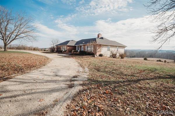 4738 Gorrell RD, Bland, MO 65014