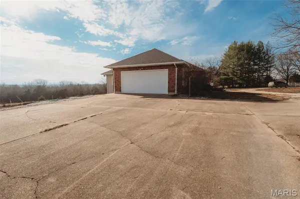 4738 Gorrell RD, Bland, MO 65014