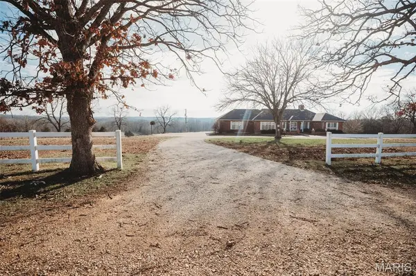 4738 Gorrell RD, Bland, MO 65014