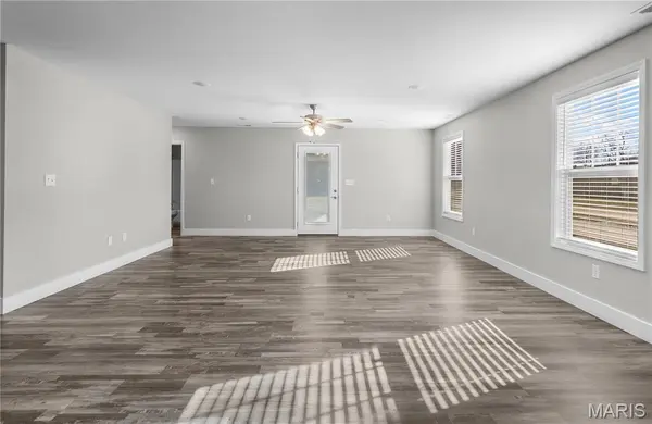 5294 Hubble CV, Jackson, MO 63755