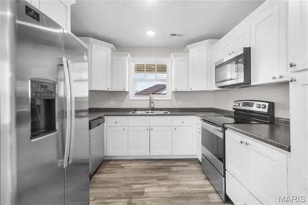 5294 Hubble CV, Jackson, MO 63755