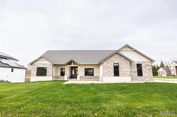 1022 BARTEAU DR, Swansea, IL 62226