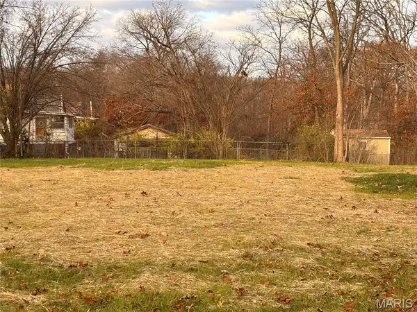 611 S State Highway 47, Warrenton, MO 63383