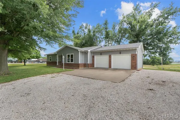 1512 Old St Mary's RD, Perryville, MO 63775
