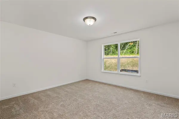 1059 Black Bear DR, House Springs, MO 63051
