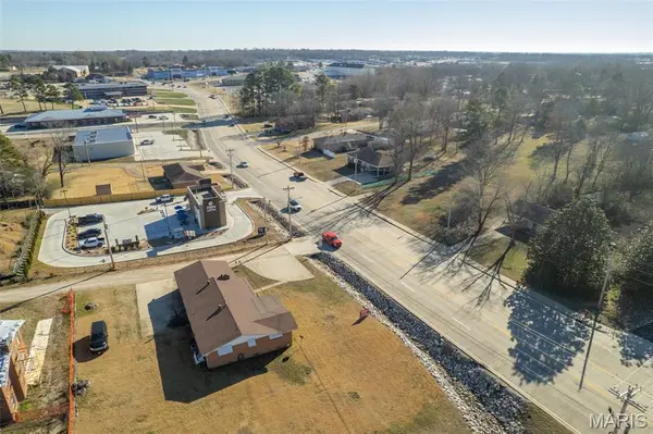 2911 Oak Grove RD, Poplar Bluff, MO 63901