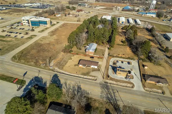 2911 Oak Grove RD, Poplar Bluff, MO 63901