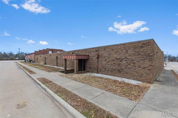 304 W South ST, Perryville, MO 63775