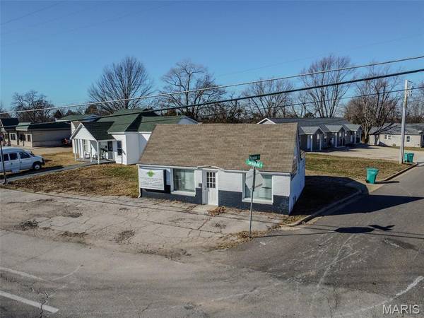 207 E Springfield RD, Sullivan, MO 63080