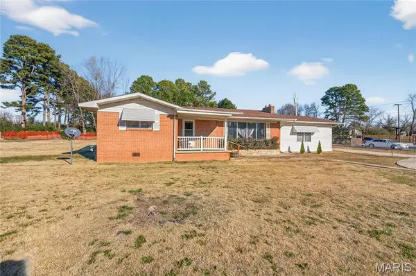 2911 Oak Grove RD, Poplar Bluff, MO 63901