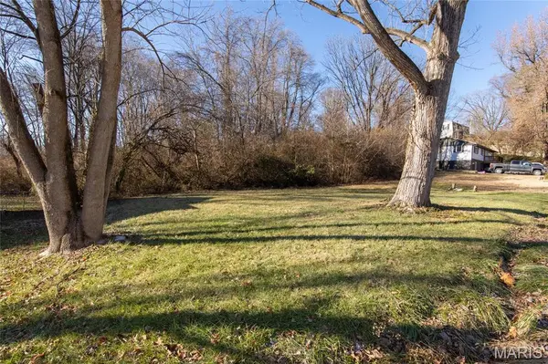 29 Highwood DR, Belleville, IL 62223