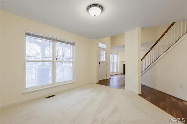 243 Vivaron AVE, St Charles, MO 63303