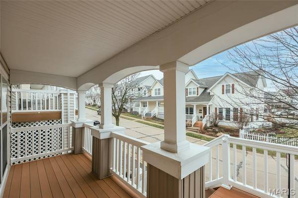 243 Vivaron AVE, St Charles, MO 63303