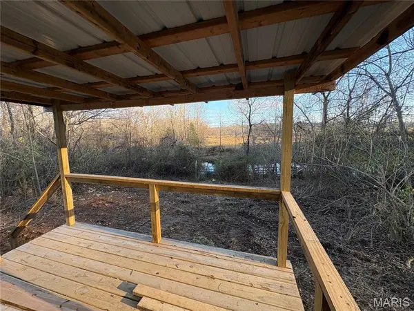 237 County Road 418, Ellsinore, MO 63937