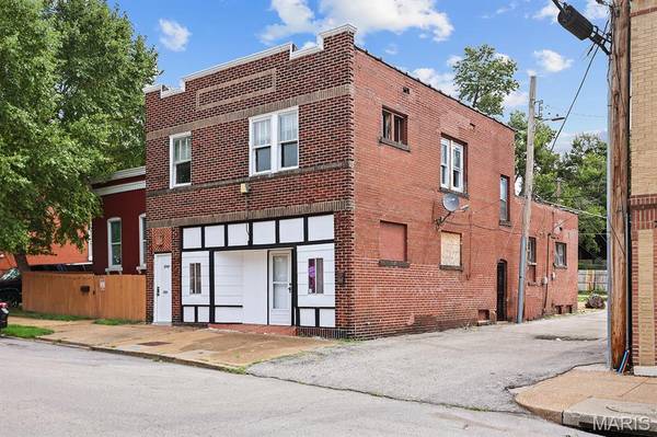 3742 California AVE, St Louis, MO 63118
