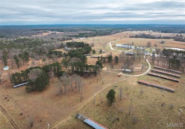 19546 Golden Drive, Raymondville, MO 65555
