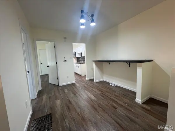 5707 Helen AVE, Jennings, MO 63136