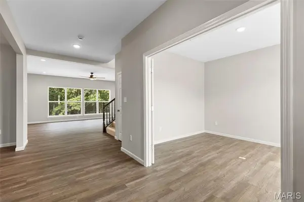 225 Windmill View DR, O'fallon, MO 63385
