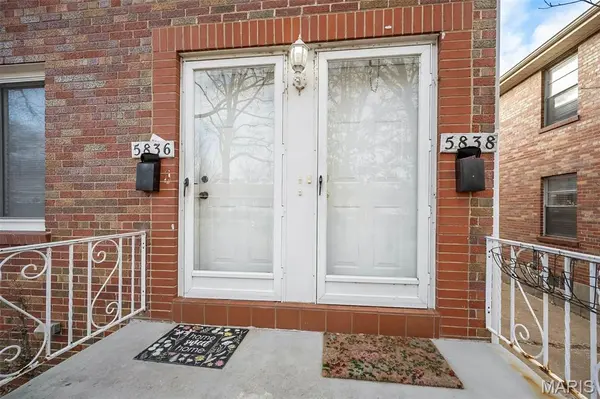 5836 Robert AVE #38, St Louis, MO 63109