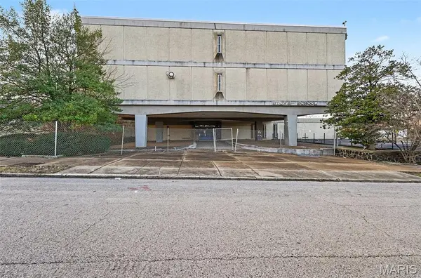 5750 Lotus AVE, St Louis, MO 63112