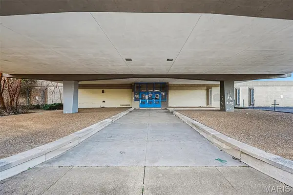 5750 Lotus AVE, St Louis, MO 63112