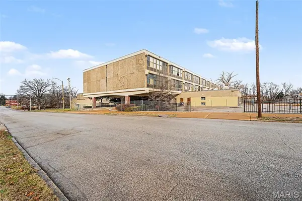 5511 Wabada AVE, St Louis, MO 63112