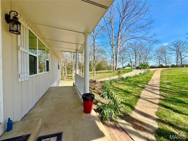 5362 W Anding DR, Catawissa, MO 63015