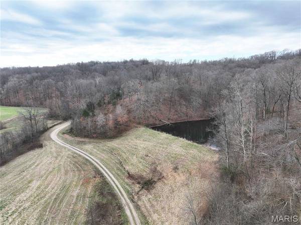 Off PCR 210, Perryville, MO 63775