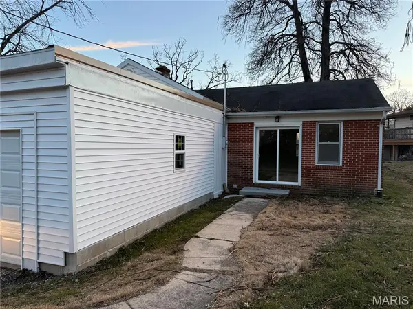 621 S Mansion ST, Sullivan, MO 63080